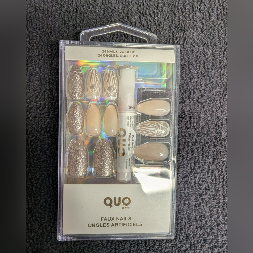 Silver and Nude Faux Nail Set